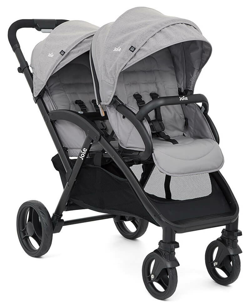 Порно қызды ұйықтатып жіберді, екеуі оны трахты